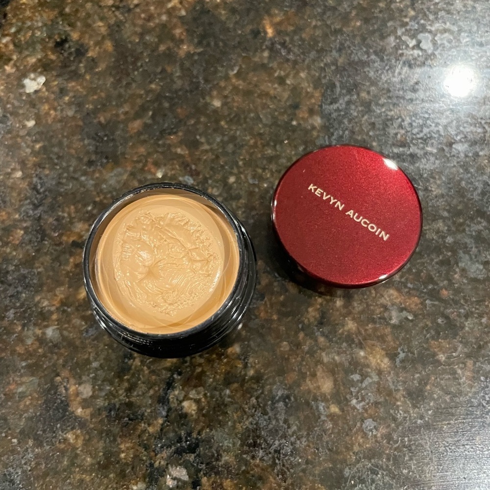 COPY - KEVYN AUCOIN SENSUAL SKIN ENHANCER SX07